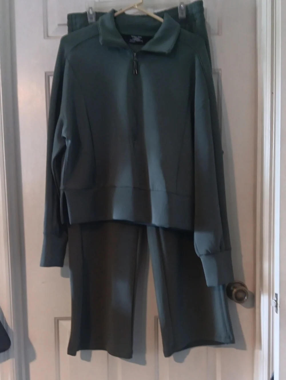 Women's Moss Green Track Jogger Set - Pullover & Wide-Leg Pants